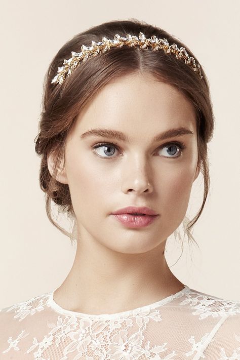 사진 촬영 포즈, Braut Make-up, Bridal Hair And Makeup, Bridal Headband, Hair Accessories Jewelry, Wedding Hair And Makeup, Wedding Beauty, Bridal Hair Accessories, Bride Hairstyles