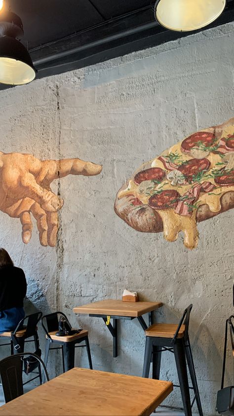 Pizza Restaurant Decor Ideas, Pizza Restaurant Design Interior Ideas, Pizza Restaurant Aesthetic, Pizzeria Interior Design, Burger Bar Ideas, Small Restaurant Ideas, Italian Restaurant Decor, Pizza Store, Pizzeria Design