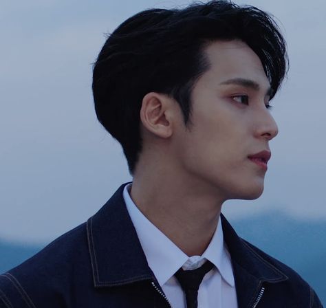 Seventeen Side Profile, Mingyu Side Profile, Mingyu Svt, Seventeen Aesthetic, Film Clips, Kim Mingyu, Mingyu Seventeen, I Luv U, Side Profile