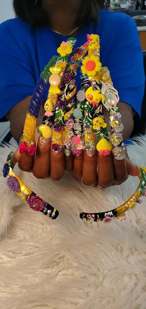 Rachet Nails Long, Longest Nails In The World Acrylic, Xxl Acrylic Nails Designs, Ratchet Nails Designs, 10xl Nails, Bad Nails Epic Fail, Xxxl Nails Designs, Longest Nails Ever, Ugly Nail Designs