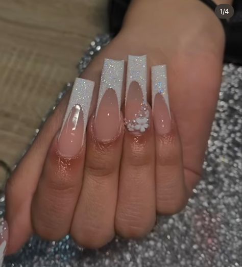 White French Tip Nails Coffin Glitter, White French Tip Nails Glitter, White Bday Nails, Tapered Square Nails French Tip, White Glitter French Tip, White Classy Nails, Stickers Mushrooms, White Sparkle Nails, Glitter French Nails