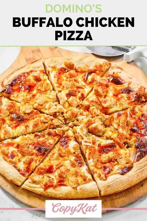 Buffalo Chicken Pizza Recipe, Thai Chicken Pizza, Chicken Poppers, Buffalo Chicken Sliders, Buffalo Chicken Pizza, Buffalo Wing, Domino's Pizza, Pizza At Home, Diy Pizza