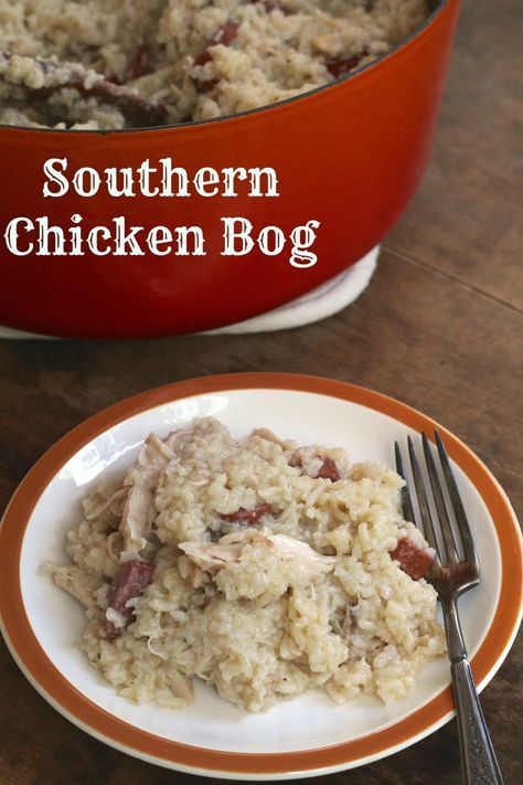 A Southern classic! Easy Chicken Bog will become a year round favorite! {Brittany's Pantry} Chicken Bog Recipe, Chicken Bog, Crispy Oven Fried Chicken, Southern Chicken, Oven Fried Chicken, Southern Dishes, Pan Seared Salmon, Pimento Cheese, Southern Food