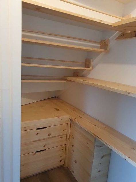 Under Stairs Cupboard Storage, Under Stairs Space, Under Stairs Storage Ideas, Under Stairs Pantry, Stairs Storage Ideas, Room Under Stairs, Closet Under Stairs, تحت الدرج, Under Stairs Storage