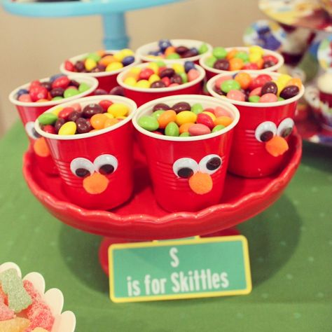 Sesame Street Food, Sesame Street 2nd Birthday, Sesame Street Birthday Party Ideas Boy, Elmo Birthday Party Boy, Sesame Street Birthday Party Ideas, Elmo First Birthday, Mickey First Birthday, Elmo Birthday Party, Sesame Street Birthday Party