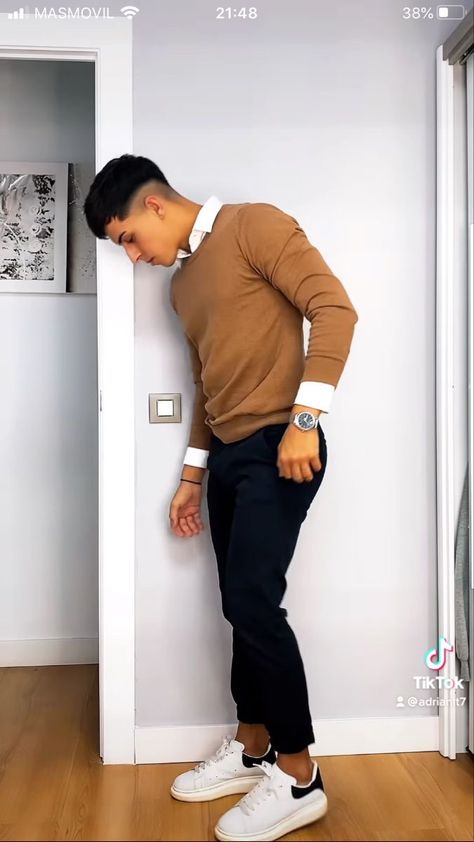 Mens Slim Fit Outfits Casual, Fall Outfit Men 2022, Mens Fancy Casual Outfit, Men Formal Work Outfit, Formal Outfits For Men Smart Casual, Winter Outfits For Short Men, Guys Outfits Classy, Mens Semi Casual Outfits, Summer Formal Outfits Men