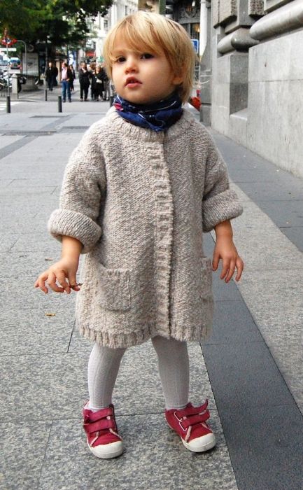 Kids Knitting Patterns, Baby Jacke, Haken Baby, Kids Style, Baby Cardigan, Knitting For Kids, Stylish Kids, Baby Sweaters, Childrens Fashion