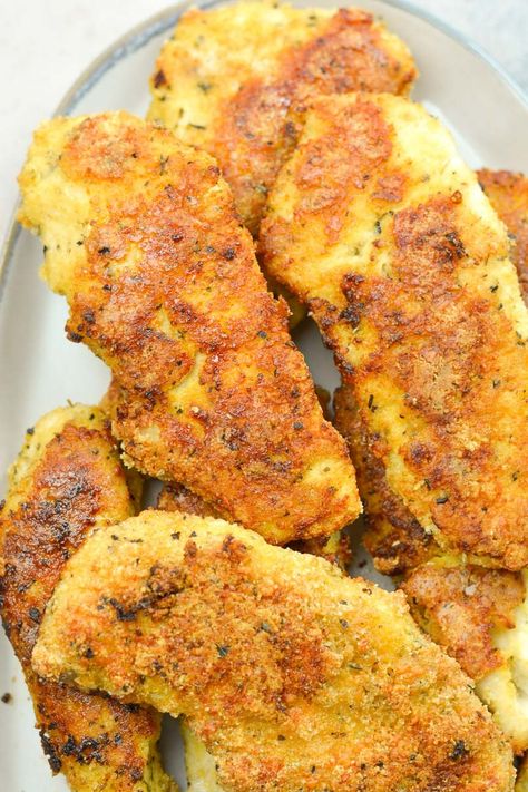 Easy Keto Chicken Tenders (baked or air fryer) - Maebells Keto Chicken Tenders, The Best Keto Recipes, Crispy Oven Fried Chicken, Braised Chicken Breast, Recipe Air Fryer, Chicken Tenders Recipe, Keto Fried Chicken, Best Keto Recipes, Spicy Chicken Sandwiches