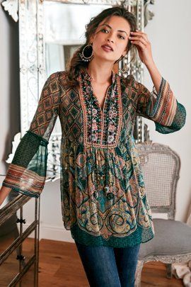 Indian Tunic, Bohemian Tops, Skirt Maxi, Moda Boho, Women Tunic Tops, Soft Surroundings, Womens Tunics, Hippie Style, Kurti Designs