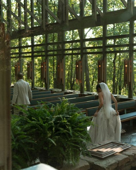 The Nash’s had the most beautiful intimate wedding at a gorgeous chapel in the woods🤍🌿 Keywords: chapel wedding, intimate wedding, Arkansas, eureka springs, Arkansas wedding, Arkansas wedding photographer, thorn hill chapel, wedding photos, wedding photographer, chapel wedding, #weddingphotography #weddingphotos #wedding #chapelwedding #intimatewedding #eurkasprings #arkansasweddingphotographer #arkansaswedding Anthony Chapel Arkansas, Olives Wedding, Chapel Wedding Photos, Anthony Chapel, Arkansas Wedding Venues, Chapel In The Woods, Eureka Springs Arkansas, Olive Wedding, Wedding Intimate