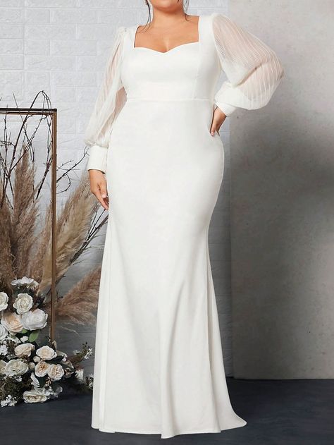 Plus Size Crepe Wedding Dress, Wedding Dress Big Size, Young Bridesmaid Dresses, Wedding Dresses For Older Women, Curvy Wedding Dress, Braidsmaid Dresses, Curvy Wedding, Plus Wedding Dresses, Simple Wedding Gowns