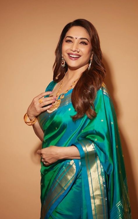 Madhuri Dixit Saree, Maharashtrian Saree, Chanderi Silk Saree, Madhuri Dixit, Green Saree, Kanjivaram Sarees, Silk Saree With Blouse, Tussar Silk Saree, Indian Outfit