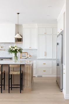 Inset Upper Kitchen Cabinets, Kitchen Remodel Traditional, Pottery Barn Pendant Lights Kitchens, White Organic Modern Kitchen, Modern Hood Vents Kitchen, Timeless Traditional Kitchen, Kitchen Cabinets 10 Foot Ceilings, Kitchen Cabinet Design Layout, Coastal Chic Kitchen