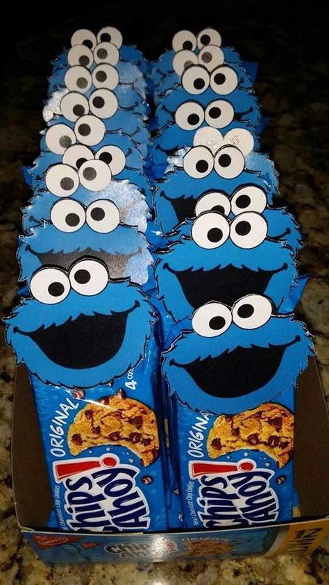 Elmo’s Birthday Party, Cute Elmo Birthday, Sesame Street Halloween Birthday Party, Cheap Elmo Party Ideas, Elmo Halloween Birthday Party, Sesame Street Gift Ideas, Elmo Second Birthday Party, Sesame Street Birthday Party Boy, Cute Sesame Street Party