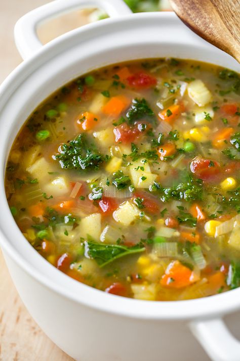 This healthy, comforting, and richly flavorful vegetable soup is coziness in a bowl, and ready in about 20 minutes! | thecozyapron.com #vegetablesoup #vegetablesouprecipe #vegetablesouphealthy #vegetablesoupvegetarian Resep Vegan, Magical Food, Vegetable Soup Healthy, Resep Salad, Flavorful Vegetables, Makanan Diet, Vegetable Soup Recipes, Veggie Soup, India Food