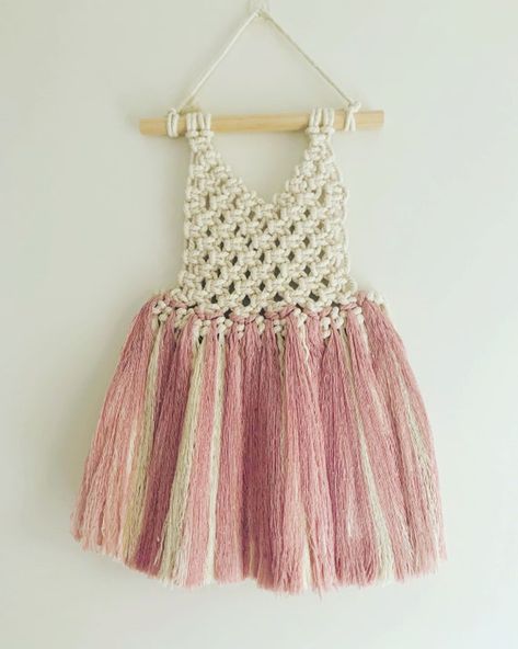 Macrame Baby Room, Baby Tutu Dress, Macrame Nursery, Macrame Clothes, Baby Tutu Dresses, Macrame Baby, Macrame Dress, Diy Yarn Crafts, Mini Macrame