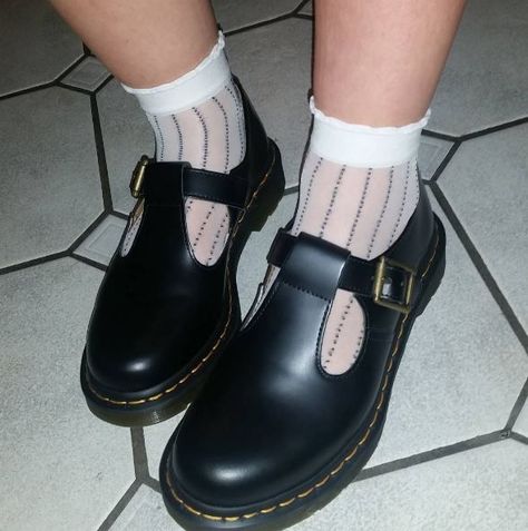 Mary Janes And Socks, Dr Martens Polley, Doc Martens Mary Janes, Doc Martens Style, Doc Martens Outfit, Doc Martens Boots, Army Boots, Shoe Company, Womens Shoes High Heels