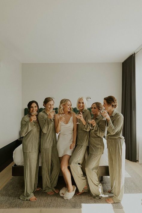 Free Bachelorette Party Games, Getting Ready Wedding Photos, Bridal Lounge, Bridesmaid Get Ready Outfit, Bridal Party Pajamas, Bridesmaid Pictures, Bridal Party Getting Ready, Bridesmaid Pjs, Bridal Pajamas