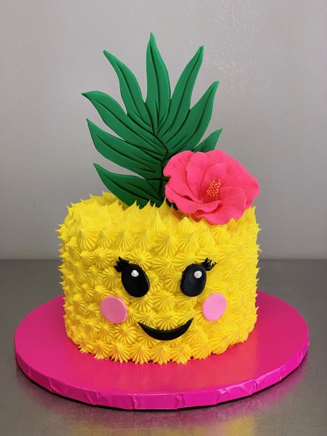 Luau Birthday Party Cupcakes, Tropical First Birthday Cake, Pineapple Design Cake, Fruit Themed Birthday Party Cake, Luau Birthday Party Cake, Hawaiin Cakes Ideas, Hawaiian Luau Birthday Cake, Luau Smash Cake, Hawaiian Birthday Party For Kids