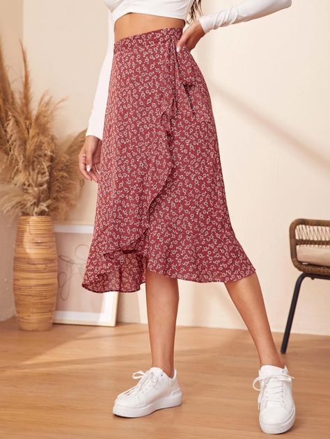 Long Wrap Skirt Outfit, Wrap Around Skirt Outfit, Wrap Skirt Outfit, Knotted Skirt, Simple Frock Design, Floral Wrap Skirt, Cute Modest Outfits, Women Bottoms, Wrap Around Skirt