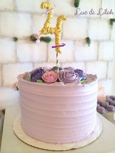 Diy Rapunzel Cake, Princess Rapunzel Birthday Party Ideas, Tangled Birthday Party Ideas Decor, Tangled Smash Cake, Tangled 16th Birthday Party, Rapunzel First Birthday Party, Rupunzle Birthday Party Ideas, Tangled First Birthday Party, Repunzal Birthday Party Ideas