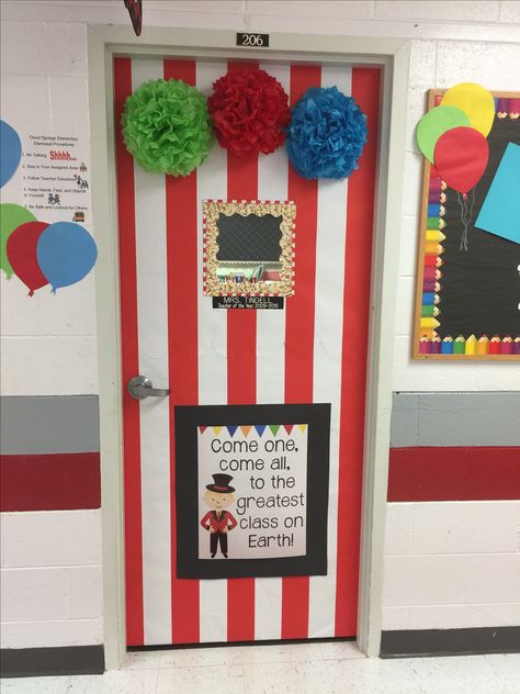 Carnival Classroom, Preschool Circus, Circus Classroom, Circus Activities, Circus Crafts, Circus Decorations, School Door Decorations, Library Themes, Carnival Themed Party