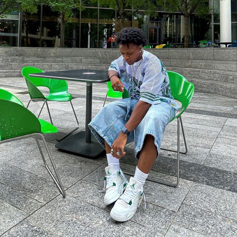 green means GO get some money 💸 Green Men Outfit, La Outfits, Trendy Boy Outfits, 4th Street, Street Style Outfits Men, Street Fashion Men Streetwear, Mens Fashion Streetwear, Cool Outfits For Men, Streetwear Fashion Women