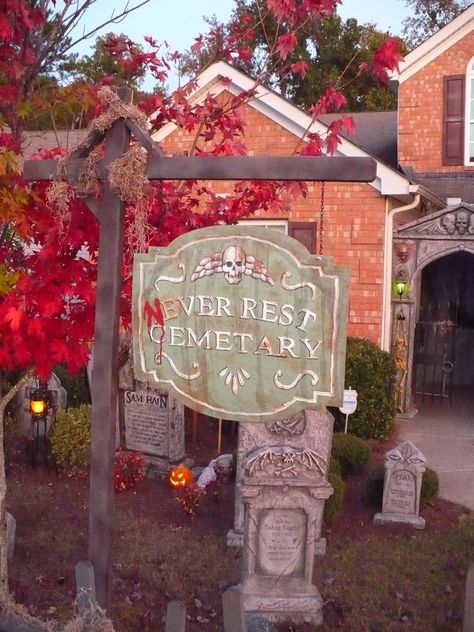 My Graveyard 2011 - HauntForum - by stoic_clown Graveyard Signs Halloween, Backyard Graveyard Halloween, Graveyard Yard Decorations, Grave Yard Decorations Cemetery, Diy Graveyard Entrance, Graveyard Outdoor Decor, Cemetery Sign Diy, Cemetary Sign Halloween, Graveyard Haunted House Ideas