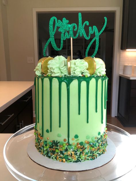 Lucky 7 Birthday Cake, St Patrick Birthday Cake, Lucky 7 Birthday Theme Boy, St Patrick’s Day 1st Birthday Cake, St Patrick’s Birthday Theme, St Patrick’s Day Birthday Party Ideas, Lucky One Birthday Party Decorations, St Patricks Day Party Ideas Decoration, St Patricks Day Birthday Ideas