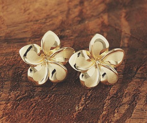 Hawaiian Heirloom Jewelry, Bijoux Art Nouveau, Heirloom Jewelry, Gold Earrings Models, Modern Gold Jewelry, Hawaiian Jewelry, Heirlooms Jewelry, Mia 3, Discount Jewelry