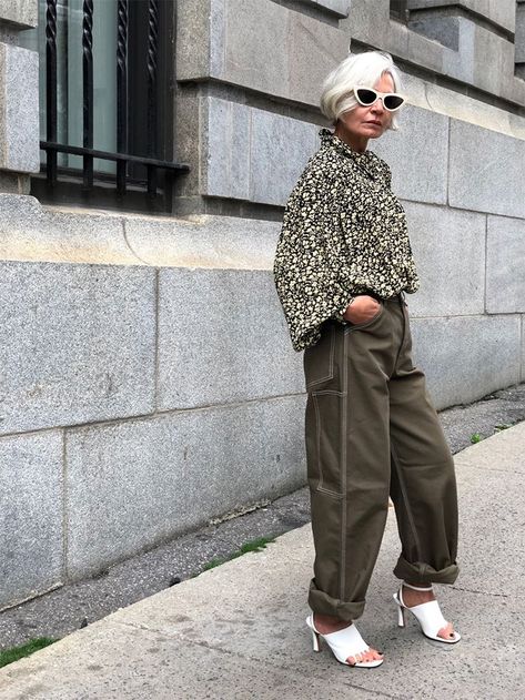 spring fashion trends at every age - utility trend Mon Jeans, Emerging Designers Fashion, Mode Jeans, Spring Fashion Trends, 여자 패션, Fashion Over 50, Ladies Dress Design, Autumn Fashion Women, Womens Fashion Trends