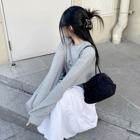 Peony Aesthetic, Street Outfits, Outfit Korean, Aesthetic Streetwear, Foto Ideas Instagram, Fairy Grunge, Grunge Style, 가을 패션, Asian Style