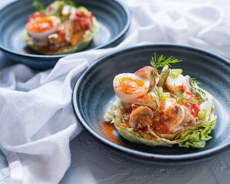 Lobster Tail Salad, Lobster Lunch Ideas, Lobster Salad Recipes, Paella Party, Salad Bowl Recipes, Steamed Lobster, Poached Lobster, Lobster Salad, Corner Bar