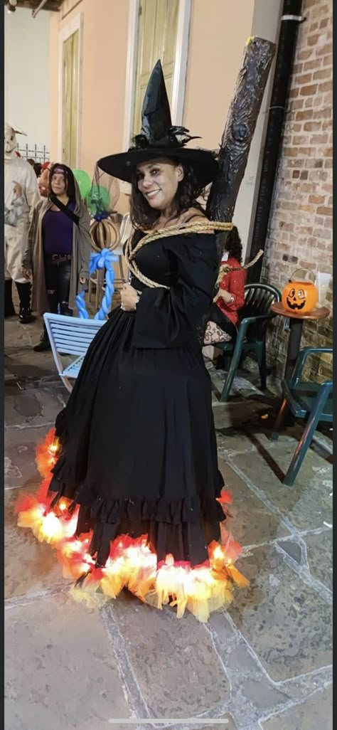 Creative Witch Costumes Diy, Witch Burned At Stake Costume, Burning Witch Costume Diy, Diy Baddie Halloween Costumes Ideas, Witch On Fire Costume, Witch Burning Costume, Ring Of Power Costumes, Halloween Dinner Outfit, Burned Witch Costume