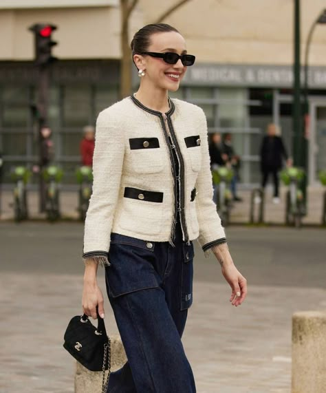 White Tweed Jacket Outfit, Chanel Outfits Women, Chanel Aesthetic Outfit, Chanel Jacket Outfit, Chanel Style Outfits, Chanel Inspired Outfit, White Jacket Outfit, Tweed Jacket Outfit, Chanel Cardigan