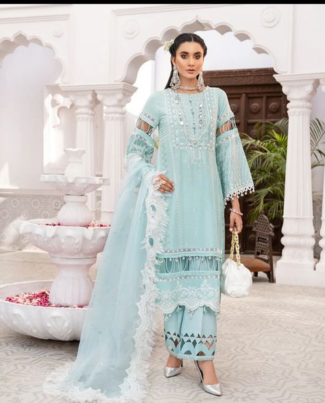 Lawn Work, Dress Book, Embroidered Sleeves, Casual Party Dresses, Pakistani Dress, Embroidered Dupatta, Stylish Dress Book, Pakistani Dress Design, Suit Style