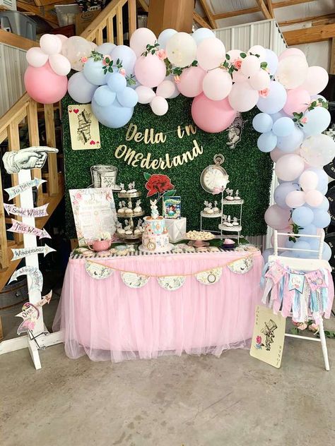 Baby Tea Party Birthday, Onederland Birthday Party Girl, Alice In Wonderland First Birthday, Onederland Backdrop, Alice In Wonderland Birthday Party, Wonderland Birthday Party, Alice In Wonderland Tea Party Birthday, 1st Birthday Girl Decorations, Onederland Birthday Party