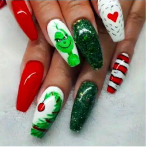 New Includes 24 Nails Glossy Finish Long Length The Grinch Nail Art Tutorial, Christmas Character Nail Art, Grinch Christmas Nails Acrylic, Grinch Gel Nails, Grinch Theme Nails, The Grinch Nails Acrylic, Grinch Nails Designs Easy, Grinch Acrylic Nails, Easy Grinch Nails