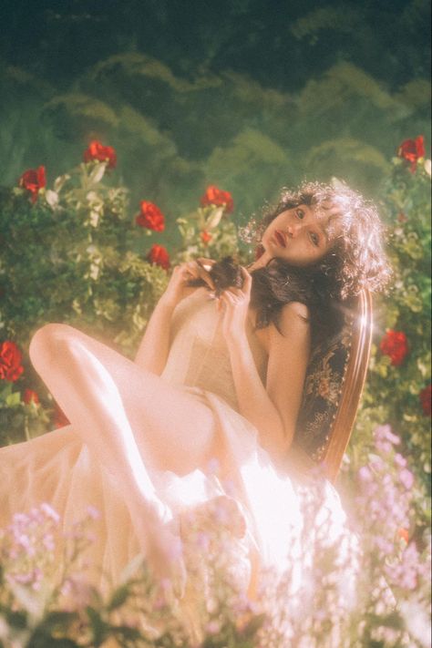 Cottagecore Photoshoot, Pre Debut Photoshoot, Princess Shot, Ethereal Photography, Fairytale Photoshoot, Debut Photoshoot, Fairy Photoshoot, Photography Artistic, Flower Photoshoot