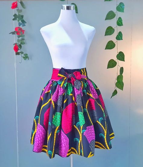 New in📣📣📣 New design floral print skirt for ladies. * Cotton * Lined * Comes with a head wrap To order, click link in bio #giftideas #shopsmall #shopnow #giftideas #womenfashion #womensclothing #africanfashion #authentiquedesigns #headwraps #flowers #floraldesigns #floralpattern #easter2024 African Wrap Skirt, African Skirt Outfit, Design Skirt, African Print Skirt, African Skirts, Colourful Designs, African Head Wraps, High Waisted Maxi Skirt, African Print Dress