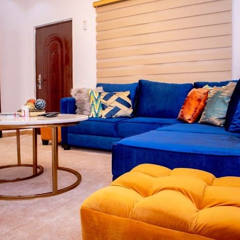 Royal blue L shaped sofa Royal Blue Living Room Color Scheme, Royal Blue Sofa Living Room Ideas, Blue L Shaped Sofa, Royal Blue Couch Living Room Ideas, Sofa For Drawing Room, Royal Blue Couch, Royal Blue Sofa, Set Design Ideas, Sofa Design Living Rooms