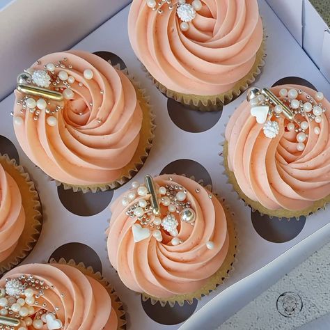 One Sweet Peach Birthday Cupcakes, One Sweet Peach Cupcakes, Peach Colored Cupcakes, Peach Color Cupcakes, Peach Theme Cupcakes, Peach Color Cake, Peach Cake Design, Work Cupcakes, Coral Cupcakes