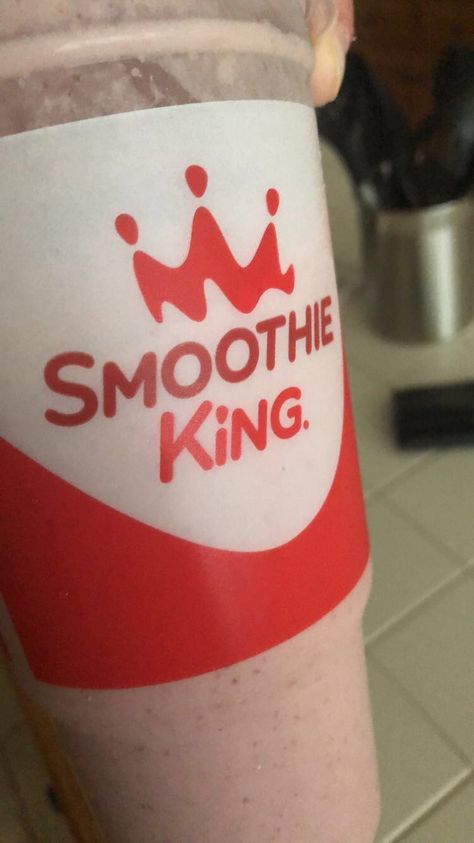 Strawberry Hulk or Gladiator is the best thing at smoothie king💦💦 Smoothie King, Food Cravings, Hulk, Drink Sleeves, Sims 4, Smoothie, Good Things, Quick Saves