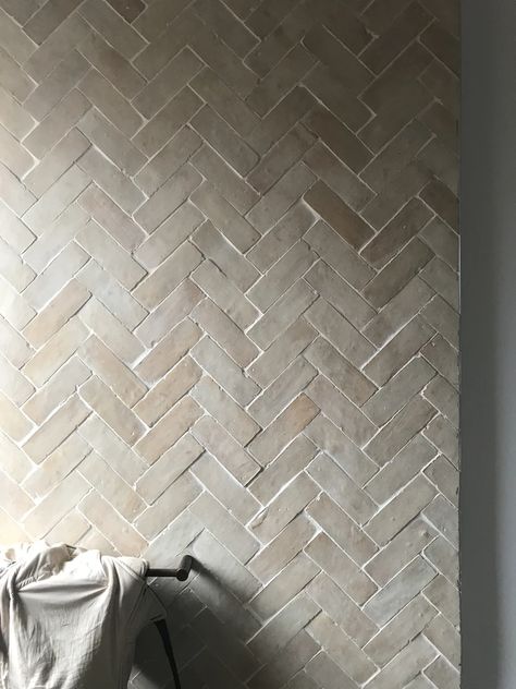 Style Report | In the mood for nude – TILES OF EZRA 카페 인테리어 디자인, Zellige Tile, Hus Inspiration, Bohol, White Brick, Design Del Prodotto, Bathroom Renos, Dream Spaces, On The Floor