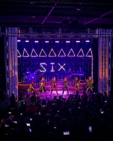 👑🩵🩷💛 SIX the Musical 💚❤️💙 👑 Six The Musical Aesthetic, Six Aesthetic, Musical Aesthetic, Six Musical, Six The Musical, Theater, Musical, Collage, Pins