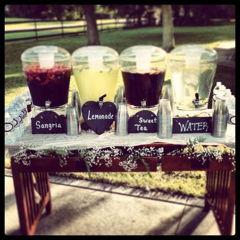 Wedding Reception Diy, Backyard Wedding Reception, Drink Stations, Wedding Backyard Reception, Diy Wedding Reception, Drink Bar, Reception Food, Diy Drinks, Wedding Reception Food