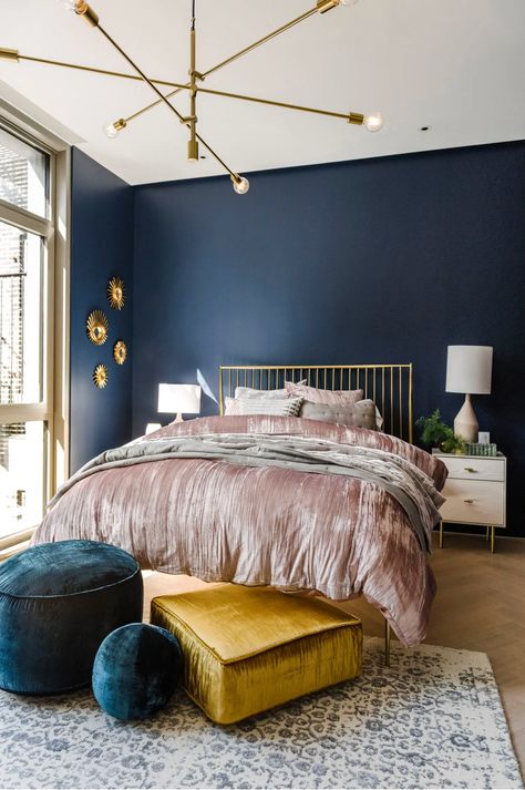 Blue And Gold Bedroom, Navy Blue Bedrooms, Blue Bedroom Decor, Gold Bedroom, Dekorasi Kamar Tidur, Bedroom Color Schemes, Blue Bedroom, Master Bedrooms Decor, Bedroom Colors