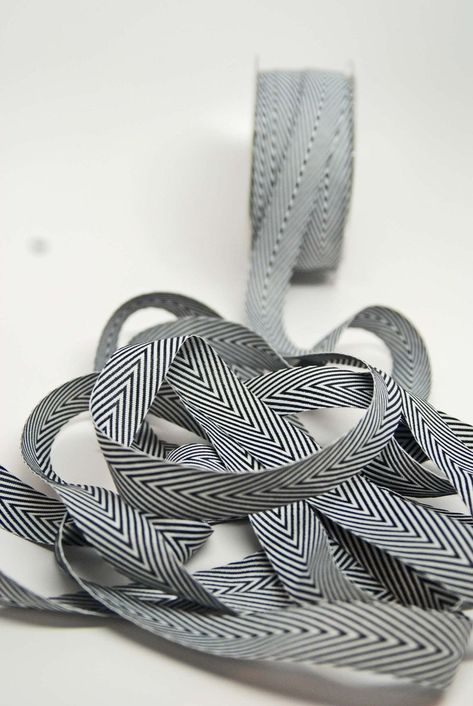 Buy Striped Chevron Twill Ribbon 3/4 Inch Black White Online in India - Etsy Tape Loom, Striped Ribbon, Rose Embroidery, Silk Ribbon Embroidery, Black And White Stripes, Chevron Stripe, Unique Crafts, Packaging Design Inspiration, Ribbon Embroidery