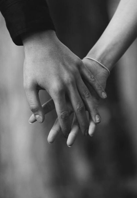 Romance - Hand-Holding - Couple - Love - Portrait - Photography - Black and White - Pose Idea / Inspiration Tim Riggins, Hand Photography, Hands Holding, Caroline Forbes, Beltane, Christian Grey, Photo Couple, Dakota Johnson, All You Need Is Love