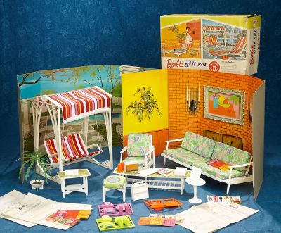 Vintage Barbie: 250 Barbie Gift Set Go-Together Furniture with Background, #4005. 1963 Barbie Playsets, Barbie Gifts, Collectibles Toys, Barbie Room, Barbie Sets, Barbie Diorama, Nostalgic Toys, Barbie Doll House, Barbie Dream House